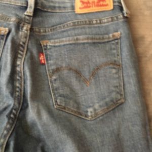 Levi’s women skinny jeans